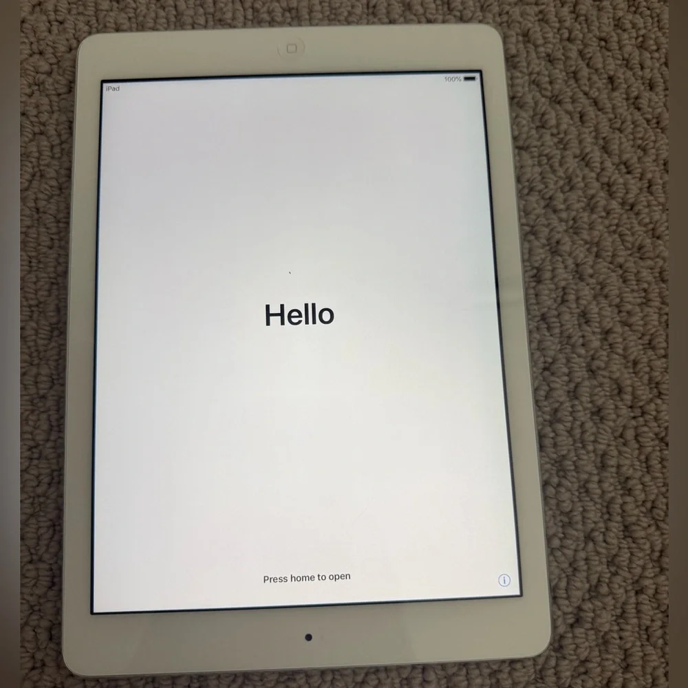 Apple iPad Air 1st Generation A1747 16GB